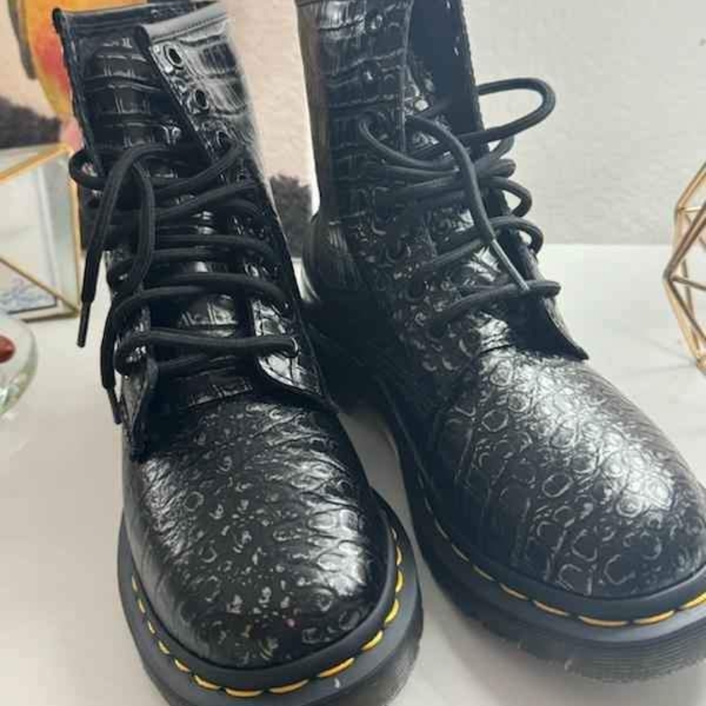 Black Patterned Women's Boots